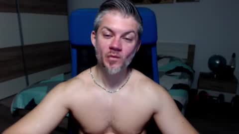 Snapshot of robbyshawz chatting on January 28, 6:16 am robbyshawz online show from January 28, 6:16 am