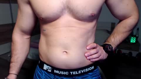 Snapshot of robbyshawz chatting on January 29, 6:01 am robbyshawz online show from January 29, 6:01 am