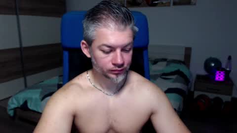 Snapshot of robbyshawz chatting on January 20, 6:31 am robbyshawz online show from January 20, 6:31 am