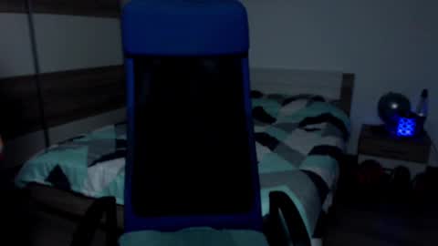 Snapshot of robbyshawz chatting on January 24, 6:57 am robbyshawz online show from January 24, 6:57 am