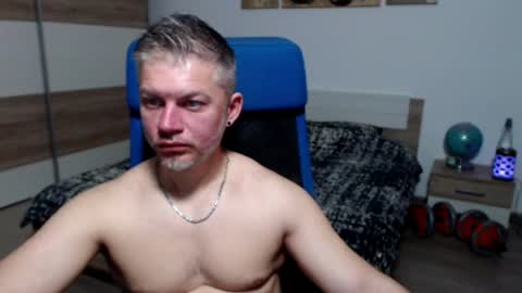 robbyshawz online show from May 6, 6:25 am
