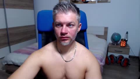Snapshot of robbyshawz chatting on September 21, 4:56 am robbyshawz online show from September 21, 4:56 am