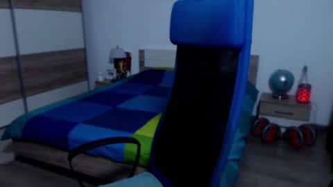 Snapshot of robbyshawz chatting on October 26, 6:04 am robbyshawz online show from October 26, 6:04 am