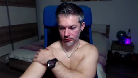 Snapshot of robbyshawz chatting on February 8, 7:04 am robbyshawz online show from February 8, 7:04 am
