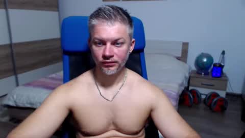 Snapshot of robbyshawz chatting on September 22, 6:13 am robbyshawz online show from September 22, 6:13 am