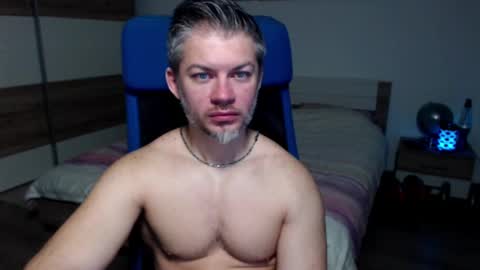 Snapshot of robbyshawz chatting on February 2, 6:04 am robbyshawz online show from February 2, 6:04 am