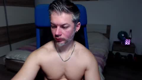 Snapshot of robbyshawz chatting on February 11, 5:58 am robbyshawz online show from February 11, 5:58 am