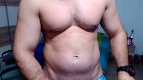 Snapshot of robbyshawz chatting on October 16, 10:34 am robbyshawz online show from October 16, 10:34 am