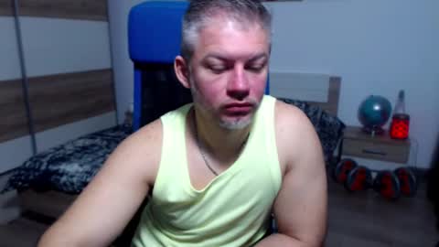 Snapshot of robbyshawz chatting on October 29, 6:27 am robbyshawz online show from October 29, 6:27 am