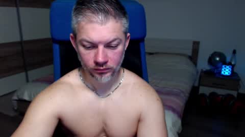Snapshot of robbyshawz chatting on December 27, 5:42 am robbyshawz online show from December 27, 5:42 am