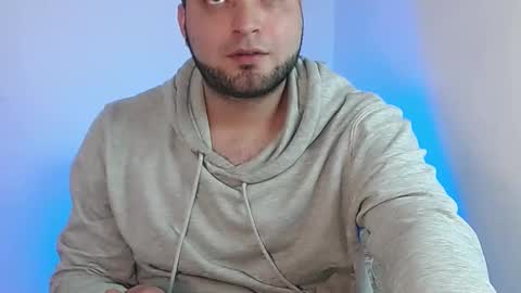 Snapshot of robert_leroy chatting on February 9, 4:29 pm Stiven - online show from February 9, 4:29 pm