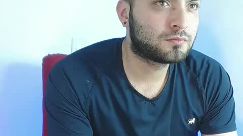 Snapshot of robert_leroy chatting on February 19, 4:34 am Stiven - online show from February 19, 4:34 am