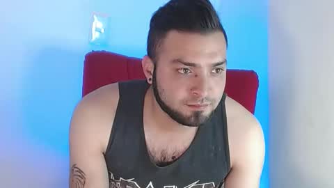 Snapshot of robert_leroy chatting on January 26, 5:23 pm Stiven - online show from January 26, 5:23 pm