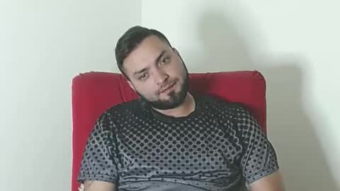 Snapshot of robert_leroy chatting on October 6, 1:21 am Stiven - online show from October 6, 1:21 am