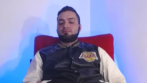 Snapshot of robert_leroy chatting on December 15, 3:24 am Stiven - online show from December 15, 3:24 am