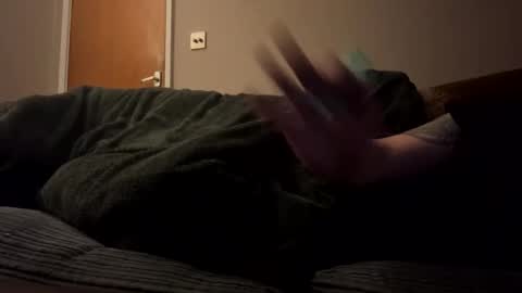 robertbrian033 online show from April 2, 9:33 pm