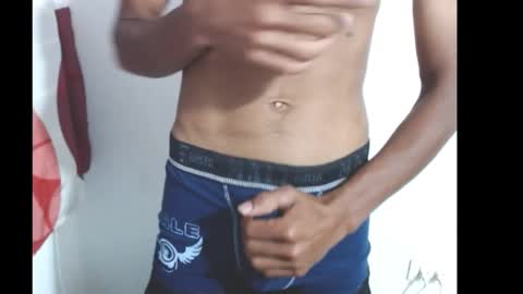 roberthycami2123 online show from February 10, 7:07 pm