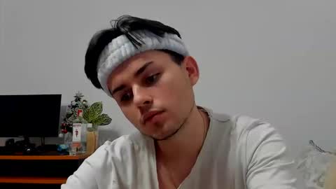 Roberto Pazzini online show from February 23, 10:55 pm