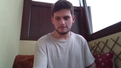 Snapshot of roberto_twink1 chatting on December 7, 11:29 am Roberto online show from December 7, 11:29 am