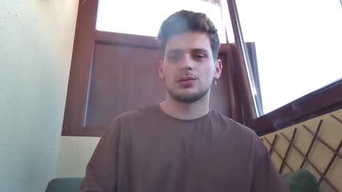 Snapshot of roberto_twink1 chatting on January 27, 1:41 pm Roberto online show from January 27, 1:41 pm