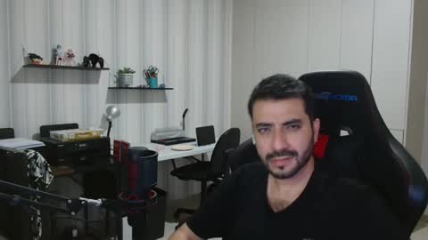 robertocarlos19 online show from October 7, 3:10 am