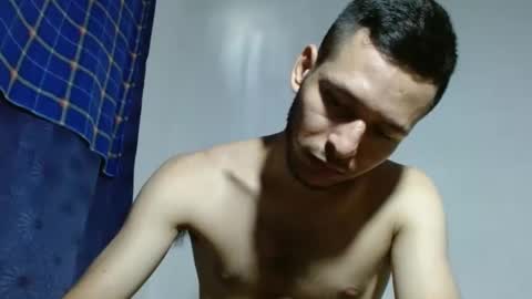 Snapshot of robinhotsexy chatting on December 3, 7:00 pm robinhotsexy online show from December 3, 7:00 pm