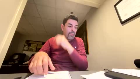 Snapshot of roblatino12 chatting on January 10, 11:29 pm roblatino12 online show from January 10, 11:29 pm