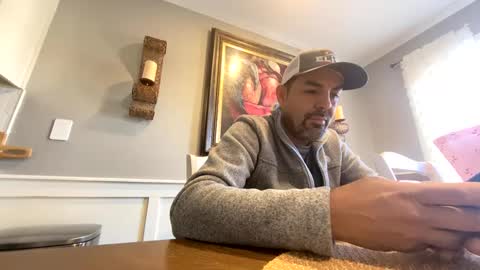 Snapshot of roblatino12 chatting on January 3, 1:58 pm roblatino12 online show from January 3, 1:58 pm