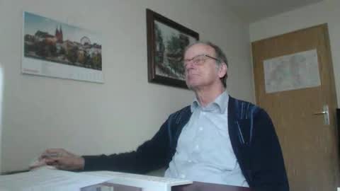 roboter0233 online show from October 21, 12:08 pm