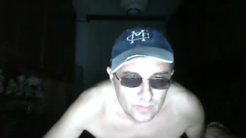 robertino online show from March 1, 7:59 pm