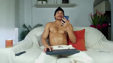 roby_millerr online show from November 2, 10:25 pm