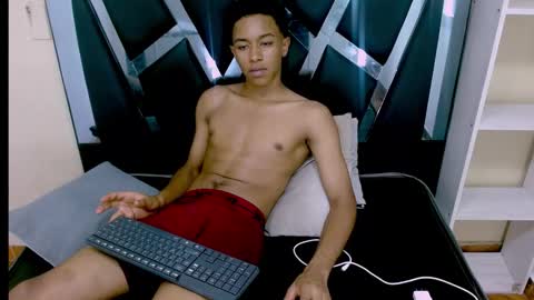 Snapshot of rocco_grey chatting on October 2, 8:24 pm ROCCO online show from October 2, 8:24 pm