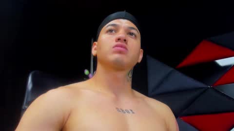 rocco_santos online show from February 4, 6:58 pm