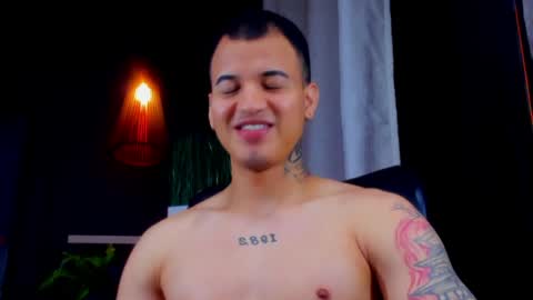 rocco_santos online show from May 6, 6:52 pm