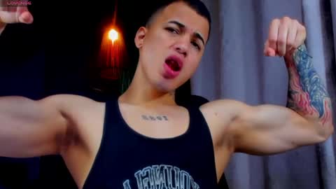 rocco_santos online show from April 29, 6:25 pm