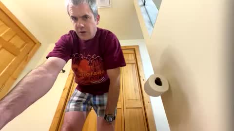 rock_steady80 online show from December 20, 5:03 am