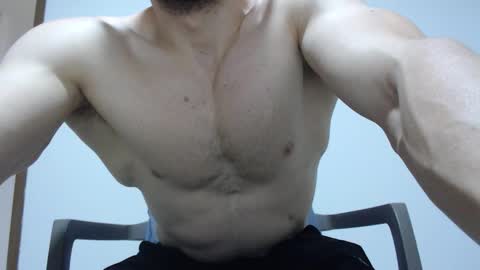 rocky muscle online show from January 15, 7:05 pm