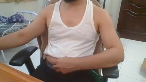 rockysam090 online show from April 5, 12:45 pm