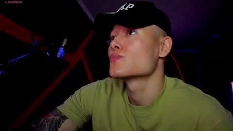 Snapshot of rodarri chatting on September 10, 10:08 pm MY NAME CAN SEE ALL MY CUM VIDEO BUY FAN SUB. online show from September 10, 10:08 pm
