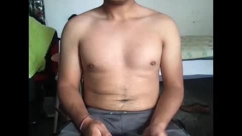 rodrigo0_0 online show from January 14, 8:37 pm