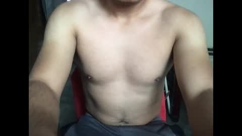 rodrigo0_0 online show from January 1, 6:16 pm