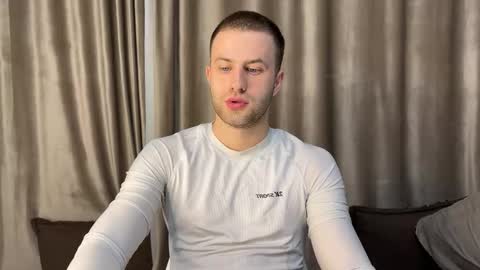 Snapshot of rodrigoveira chatting on September 26, 9:23 pm Rodrigo online show from September 26, 9:23 pm