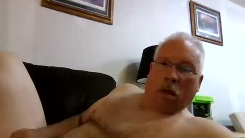 rodstud641 online show from October 10, 10:53 am