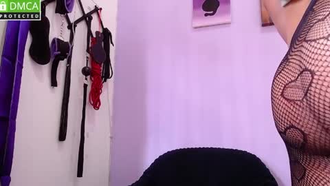 Thiago independent model online show from April 2, 6:16 pm