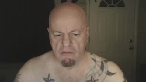 roinaz online show from March 31, 7:15 pm