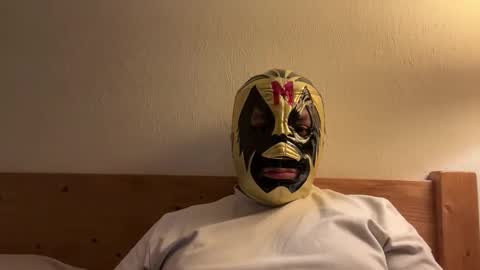 roland_96 online show from October 30, 5:09 am