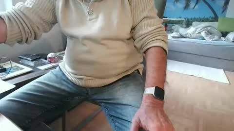 rolandloser1000 online show from October 19, 3:26 pm