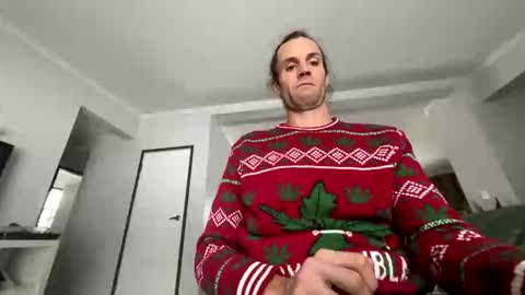 Rollinintheweeds online show from December 2, 6:22 pm