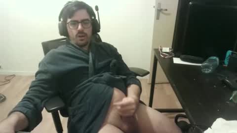 romainb72 online show from February 5, 1:23 am