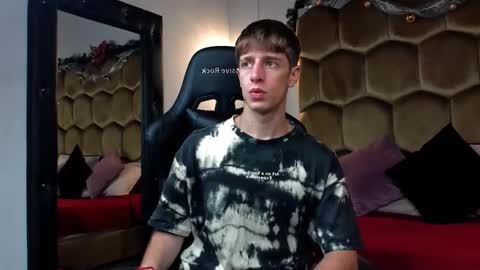 Romeo Ricci online show from December 3, 12:33 pm